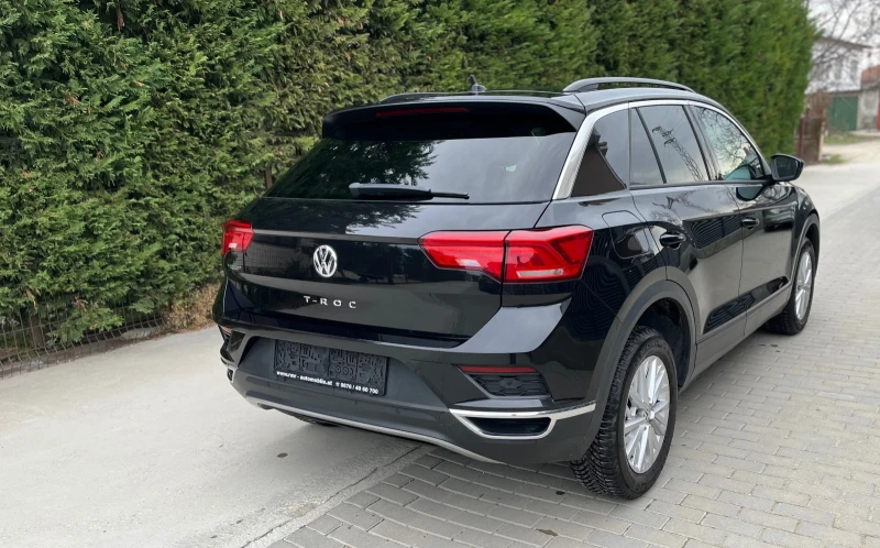 VW T-Roc, снимка 4 - Автомобили и джипове - 49515881