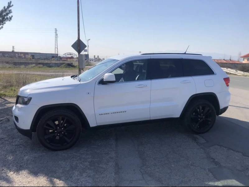 Jeep Grand cherokee 3.0 D, снимка 4 - Автомобили и джипове - 53181142