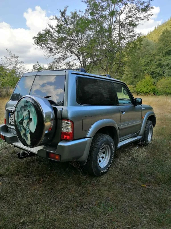 Nissan Patrol, снимка 6 - Автомобили и джипове - 52385812