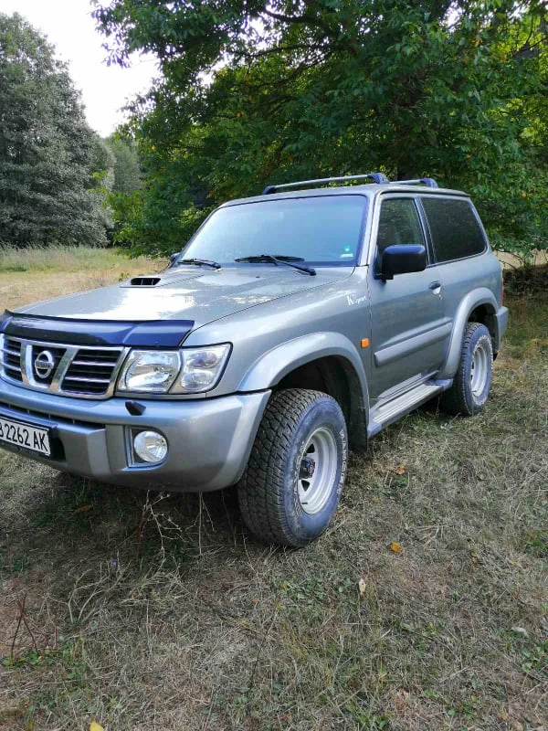 Nissan Patrol, снимка 3 - Автомобили и джипове - 52385812