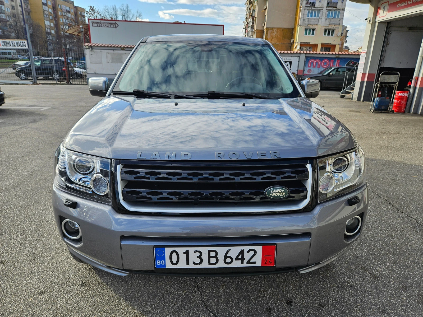 Land Rover Freelander 2.0i-AT-(240hp)-4x4-LR2 - изображение 8