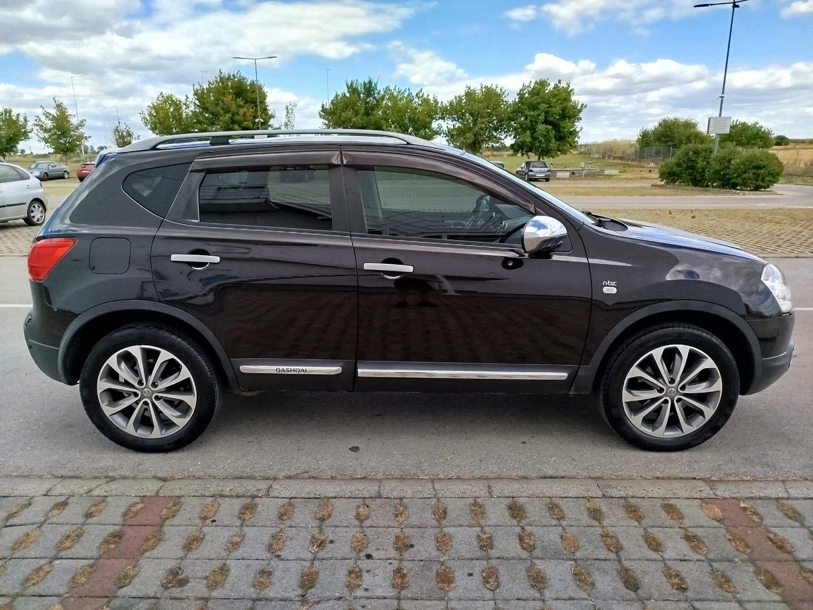 Nissan Qashqai 1.5dci-Xenon-Navi-Panorama - изображение 7