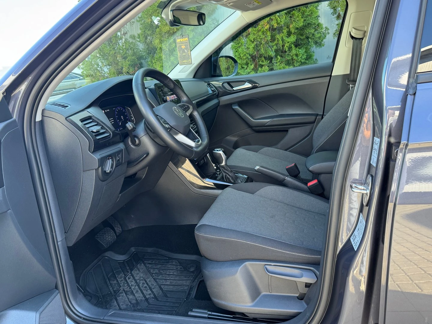 VW T-Cross Life Plus 1.5 TSI OPF DSG | Mobile.bg � ����������� 6