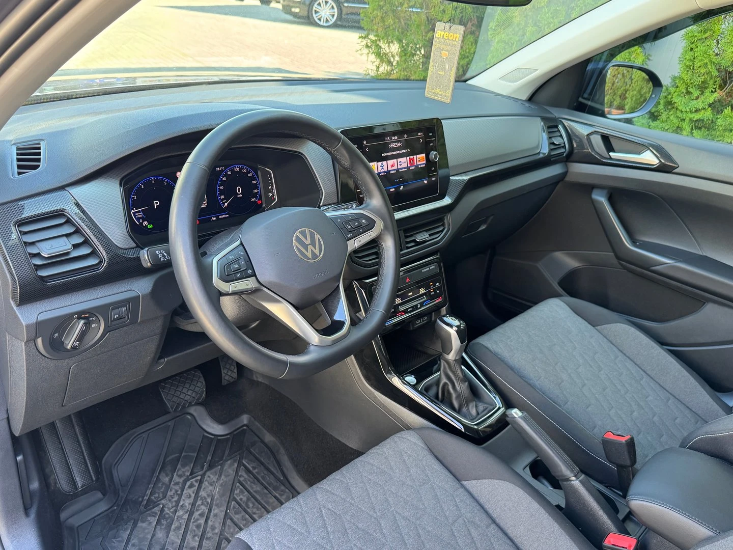 VW T-Cross Life Plus 1.5 TSI OPF DSG | Mobile.bg � ����������� 11