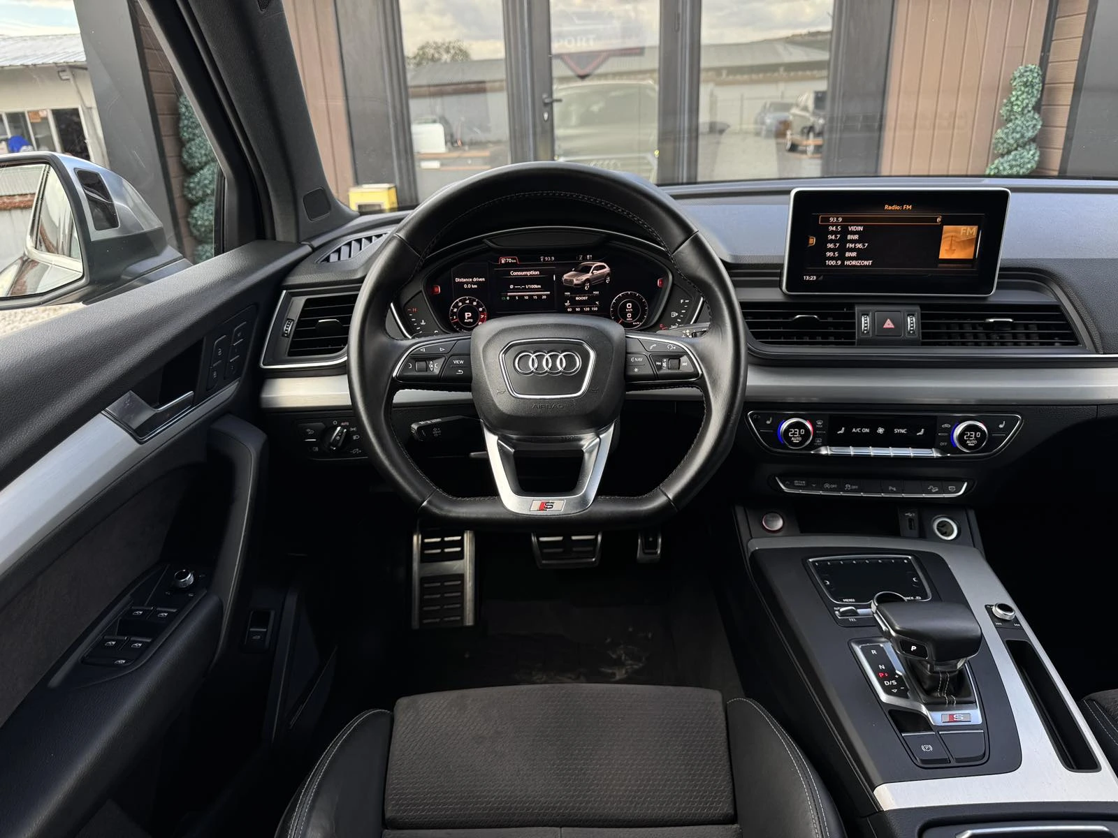 Audi SQ5 3.0TFSI* B&O* QUATTRO, снимка 10 - Автомобили и джипове - 53035154
