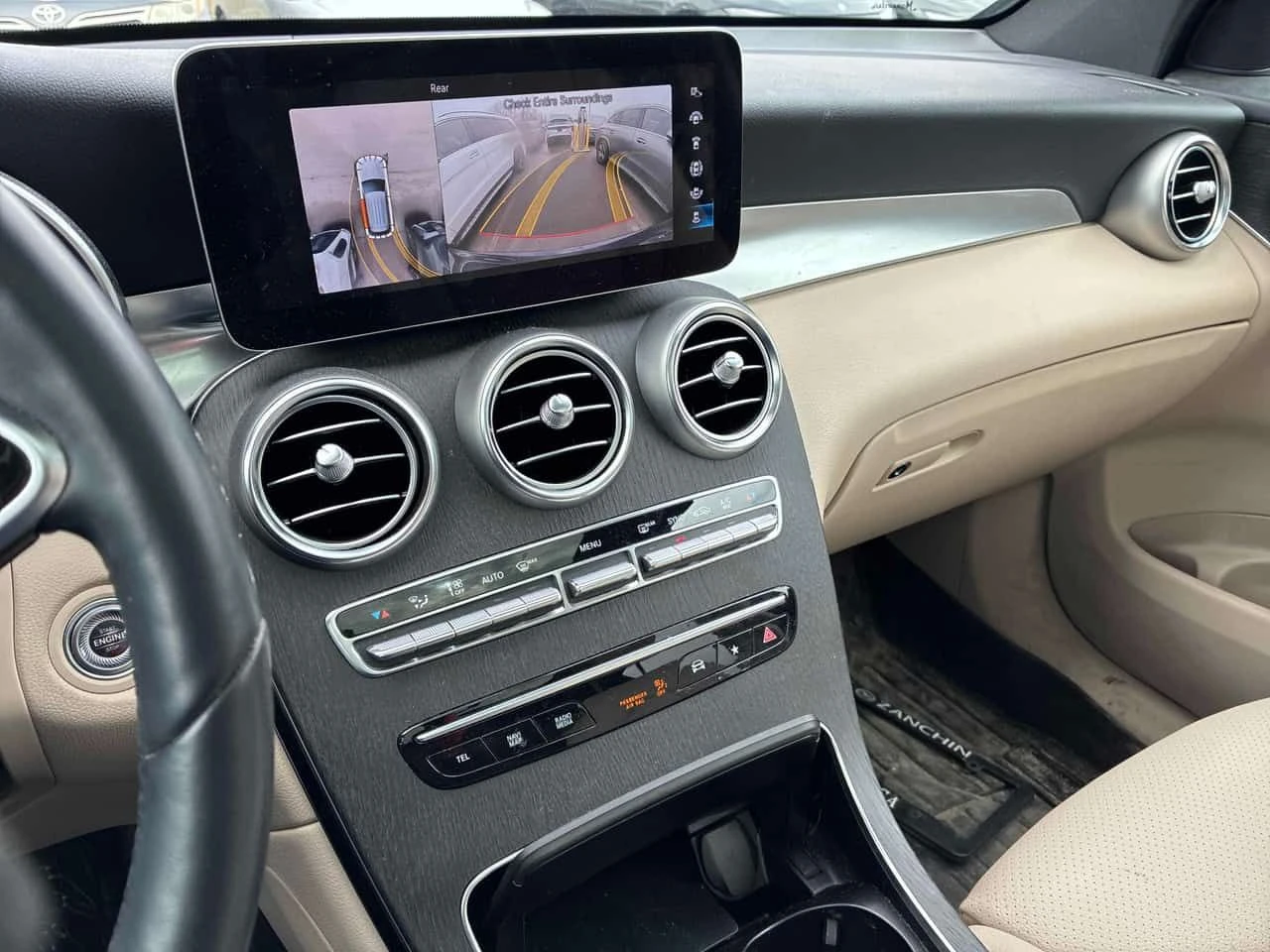 Mercedes-Benz GLC 300 ПАНОРАМА/ПРЕДСТАВИТЕЛСТВО НА MERCEDES, снимка 9 - Автомобили и джипове - 54061956