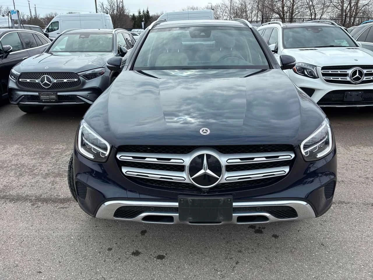 Mercedes-Benz GLC 300 ПАНОРАМА/ПРЕДСТАВИТЕЛСТВО НА MERCEDES, снимка 2 - Автомобили и джипове - 54061956