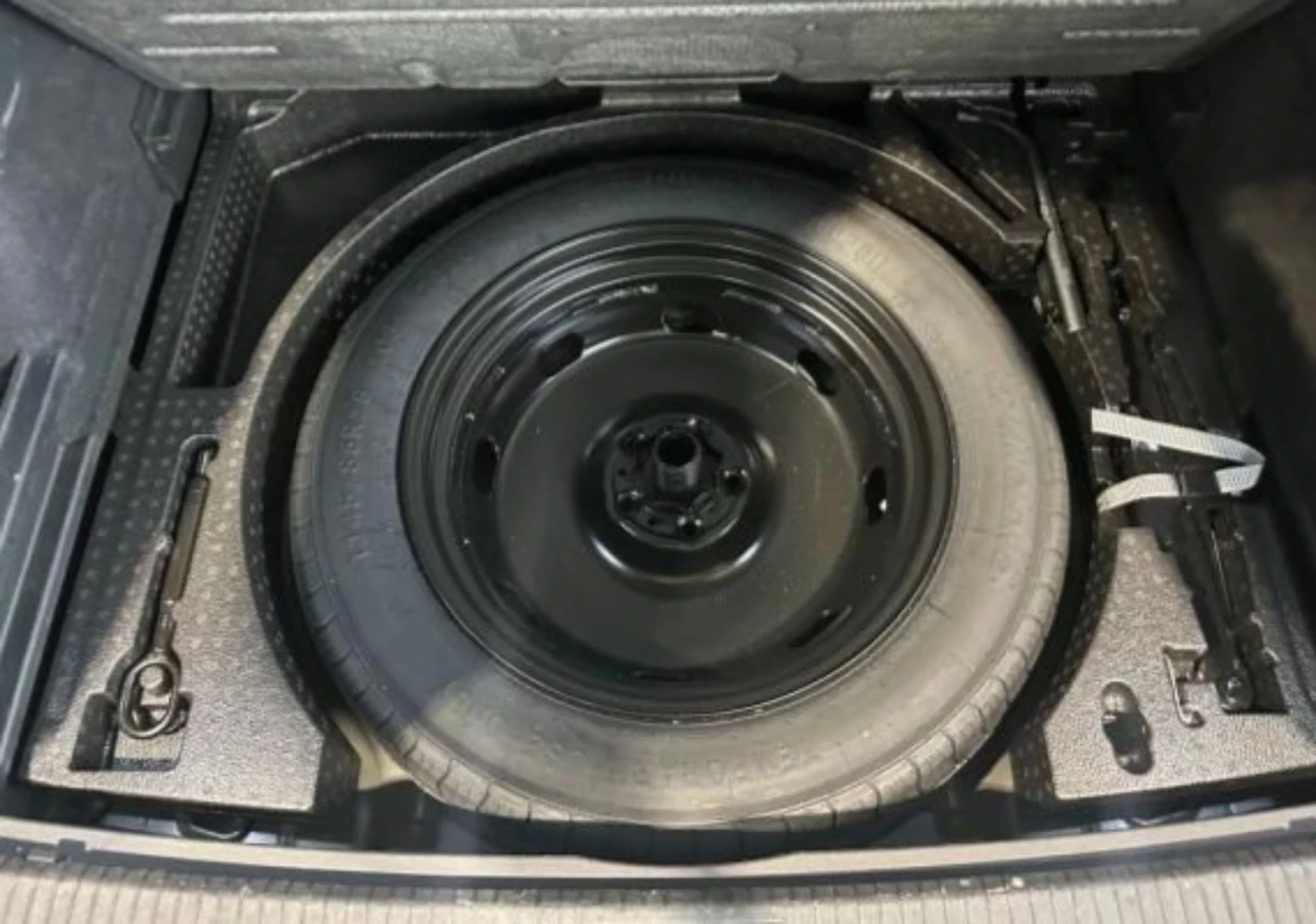 VW Tiguan 2.0 TDI.DSG LIFE 110 KW.KAMERA.LED.NAVI.ACC, снимка 14 - Автомобили и джипове - 54062539