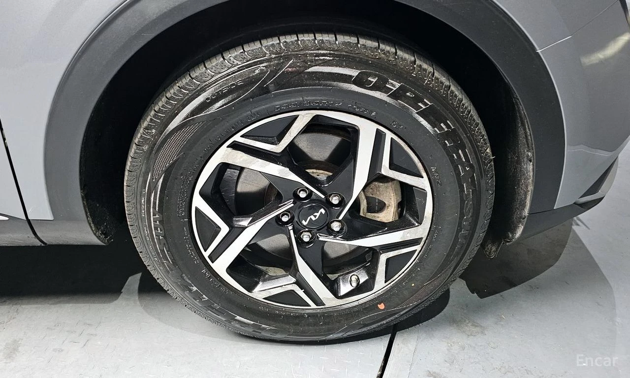 Kia Sportage 2.0D Trendy 4x4* HARMAN KARDON* ПОДГРЕВ* КАМЕРА* , снимка 5 - Автомобили и джипове - 54766161