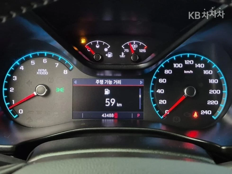Chevrolet Colorado 3.6* V6 * 4x4 * Automatic, снимка 8 - Автомобили и джипове - 54868702