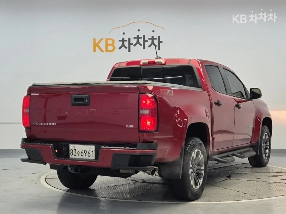 Chevrolet Colorado 3.6* V6 * 4x4 * Automatic, снимка 4 - Автомобили и джипове - 54868702