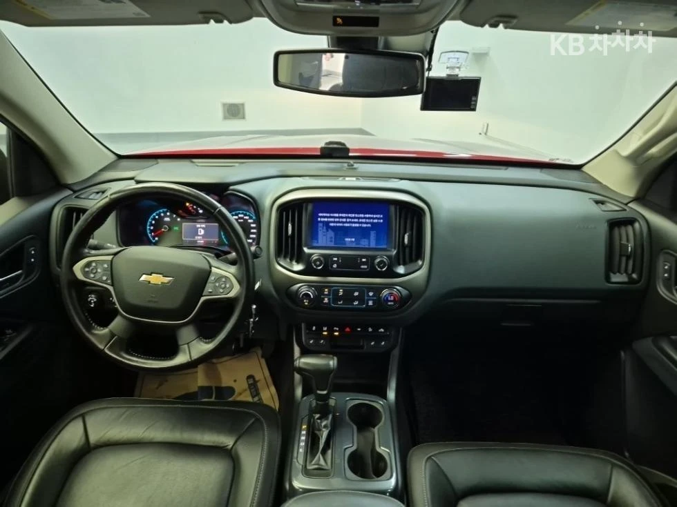 Chevrolet Colorado 3.6* V6 * 4x4 * Automatic, снимка 6 - Автомобили и джипове - 54868702