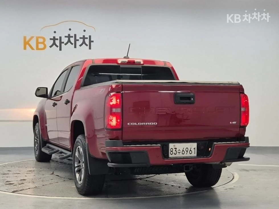 Chevrolet Colorado 3.6* V6 * 4x4 * Automatic, снимка 3 - Автомобили и джипове - 54868702
