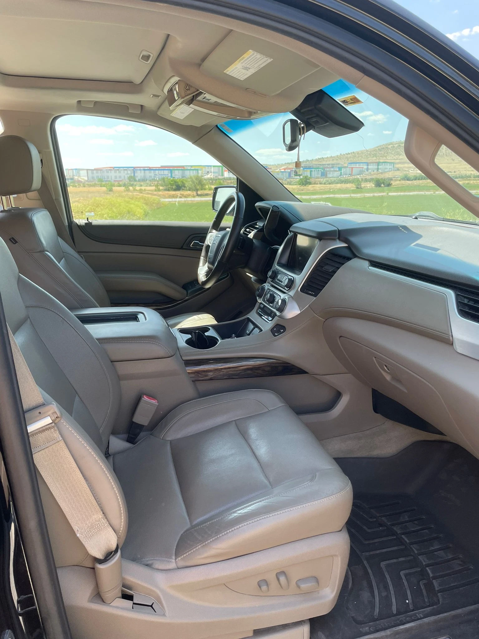Gmc Yukon XL, снимка 2 - Автомобили и джипове - 54885342