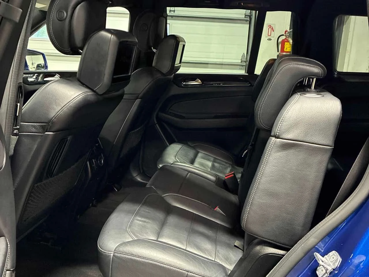 Mercedes-Benz GLS * 450 * CARFAX * ЦЕНА ДО БГ, снимка 12 - Автомобили и джипове - 54918596
