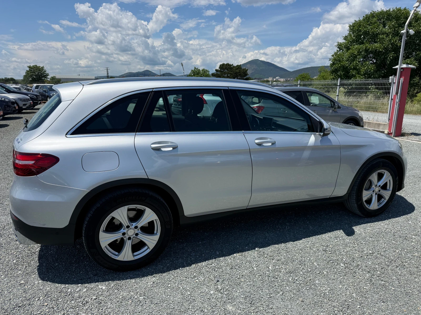 Mercedes-Benz GLC 250 (KATO НОВА)^(4-MATIC), снимка 5 - Автомобили и джипове - 54952787