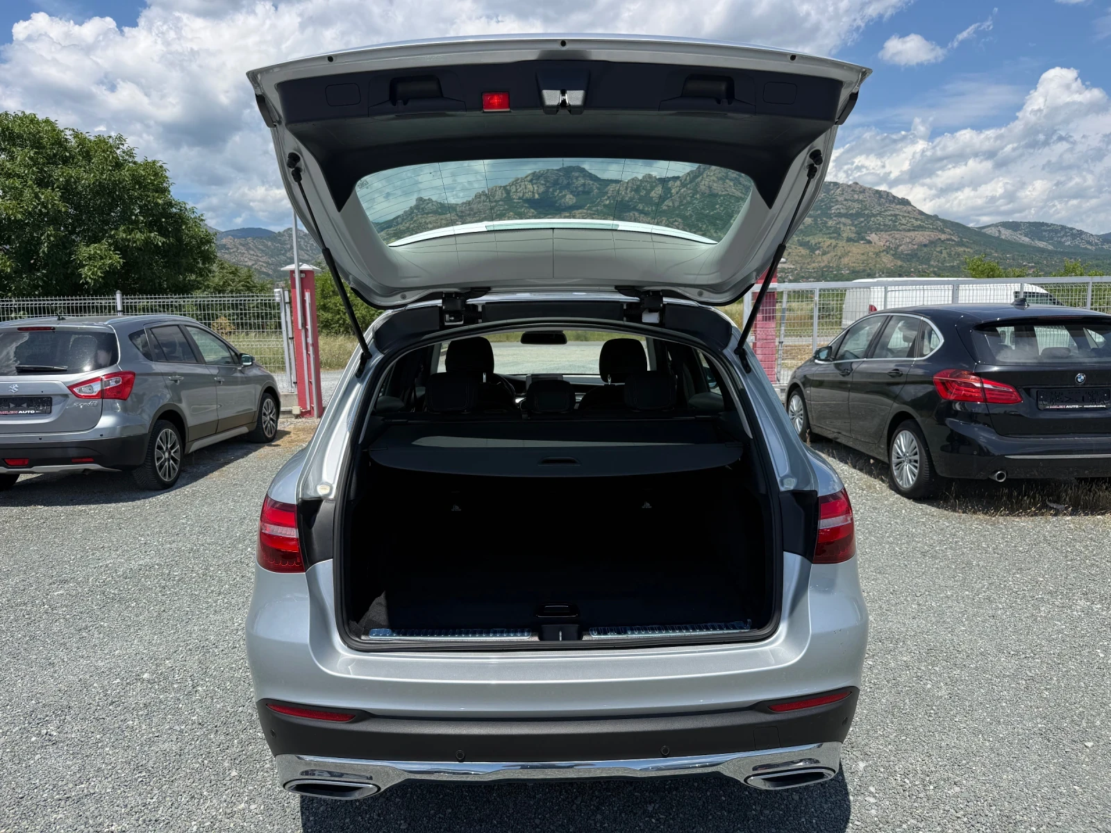 Mercedes-Benz GLC 250 (KATO НОВА)^(4-MATIC), снимка 13 - Автомобили и джипове - 54952787