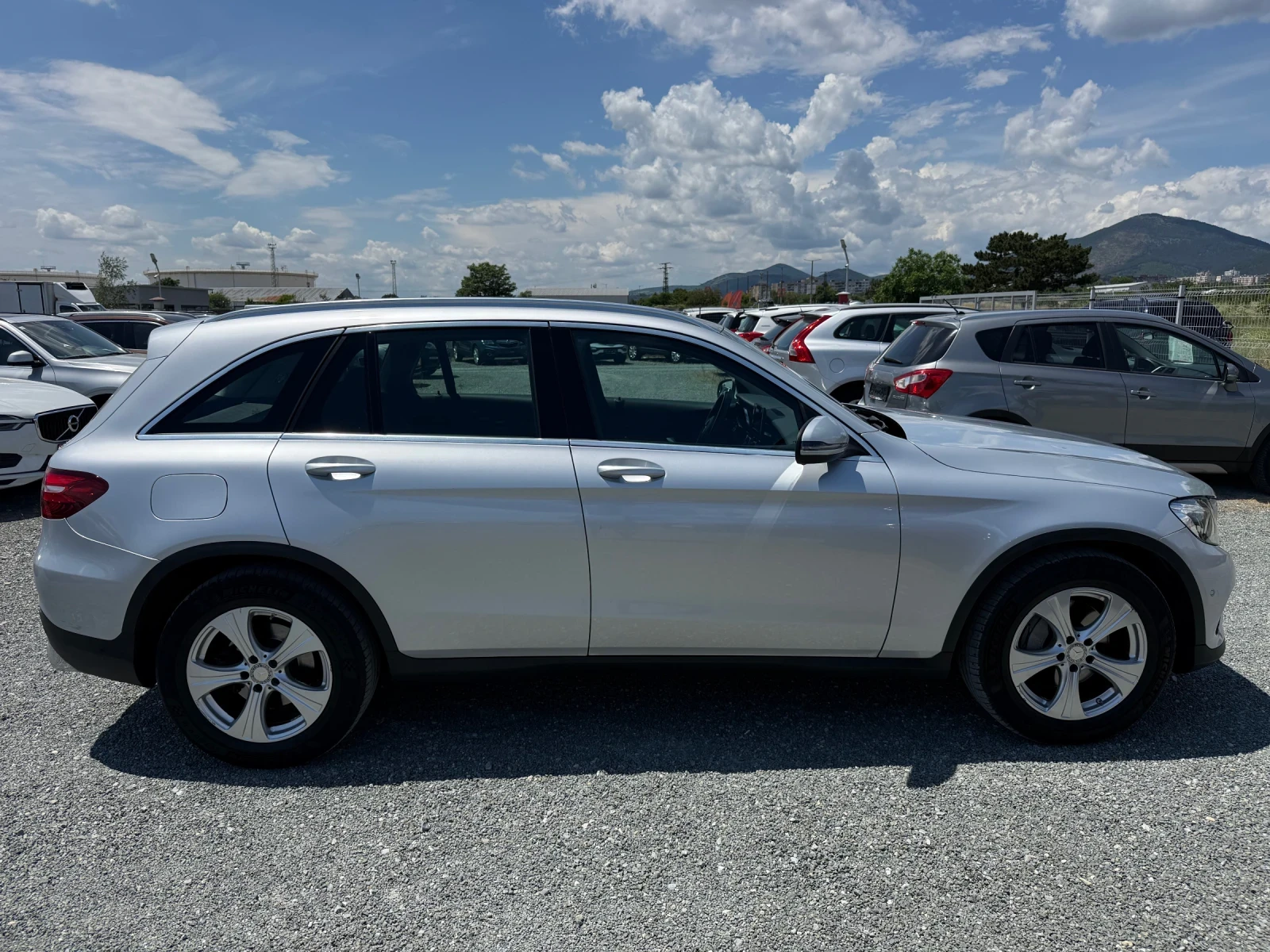 Mercedes-Benz GLC 250 (KATO НОВА)^(4-MATIC), снимка 4 - Автомобили и джипове - 54952787