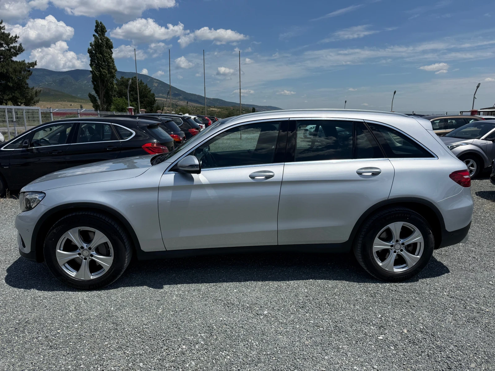 Mercedes-Benz GLC 250 (KATO НОВА)^(4-MATIC), снимка 9 - Автомобили и джипове - 54952787