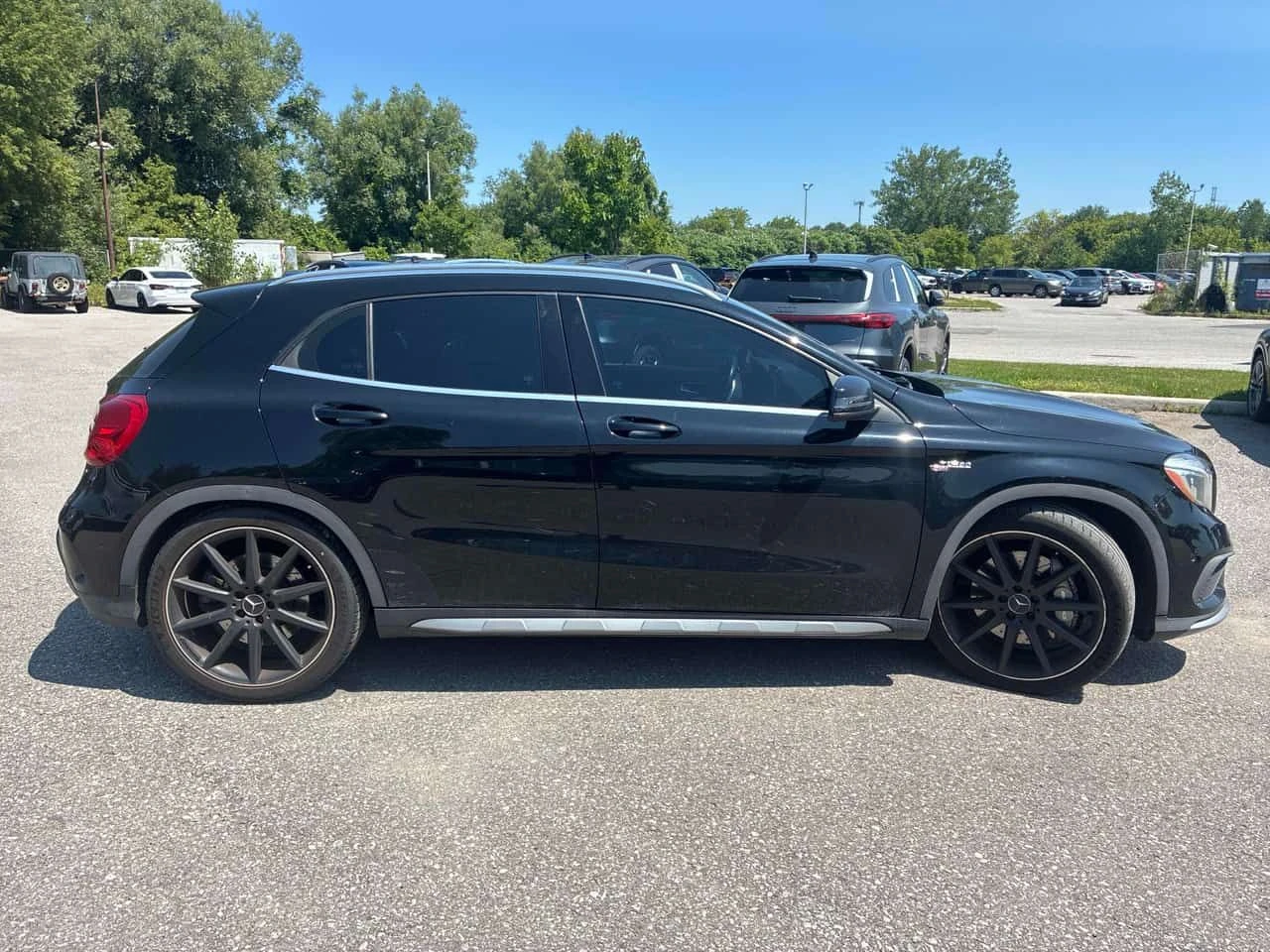 Mercedes-Benz GLA * AMG 45 * CARFAX * ОПЦИЯ ЗА ФИНАНСИРАНЕ , снимка 3 - Автомобили и джипове - 55434115