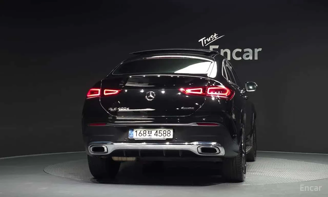 Mercedes-Benz GLE 400 d 4MATIC Coupe /ОБДУХВАНЕ/BURMESTER/ДИСТРОНИК/360 , снимка 4 - Автомобили и джипове - 55618591