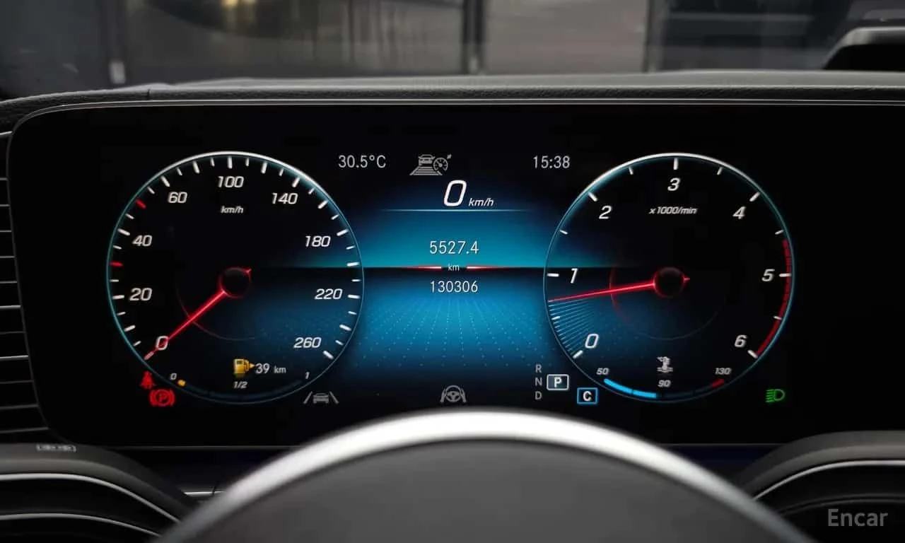 Mercedes-Benz GLE 400 d 4MATIC Coupe /ОБДУХВАНЕ/BURMESTER/ДИСТРОНИК/360 , снимка 8 - Автомобили и джипове - 55618591