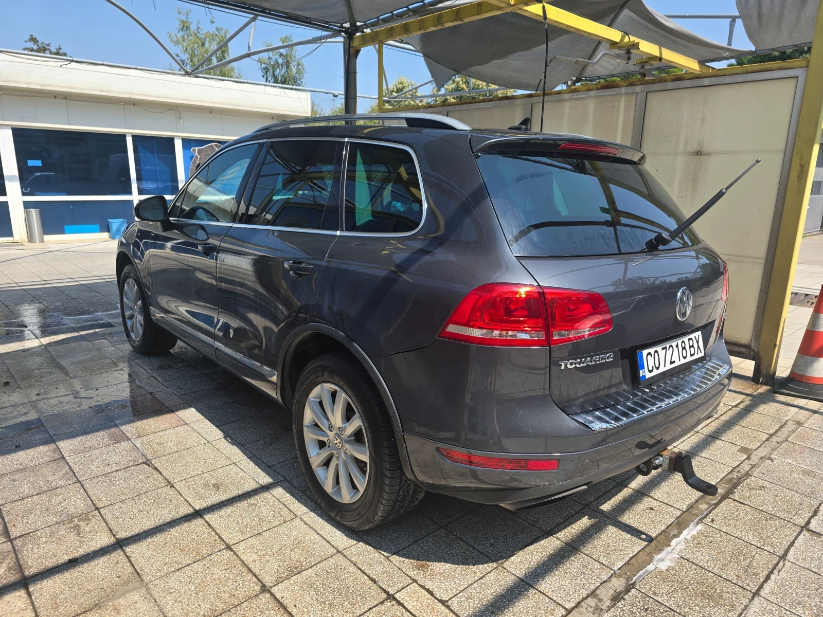 VW Touareg, снимка 2 - Автомобили и джипове - 55962627
