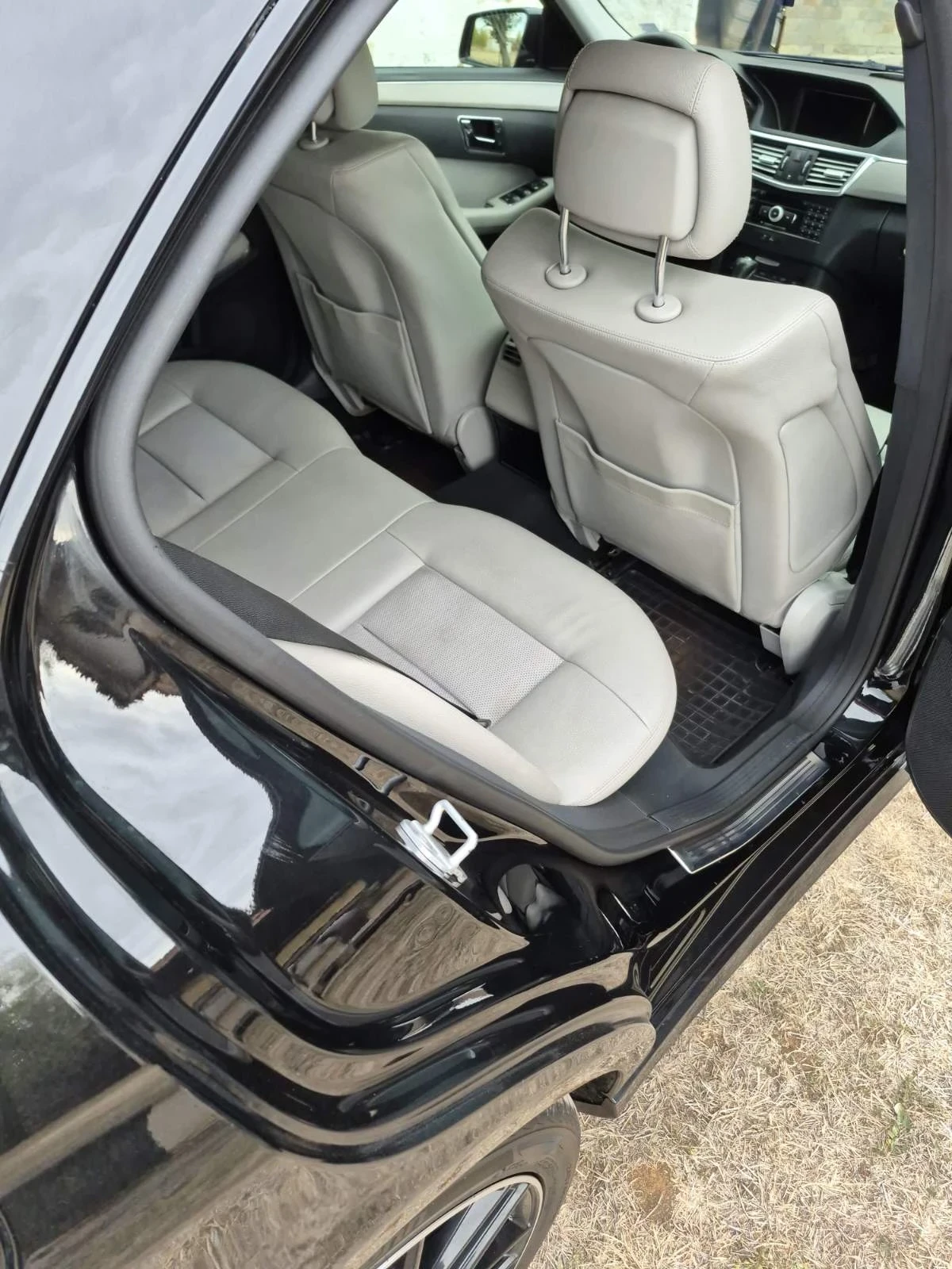 Mercedes-Benz E 250, снимка 12 - Автомобили и джипове - 56464266