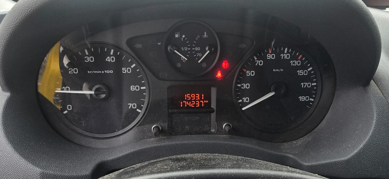 Fiat Scudo 1.6mJet 90кс, снимка 8 - Бусове и автобуси - 53999581