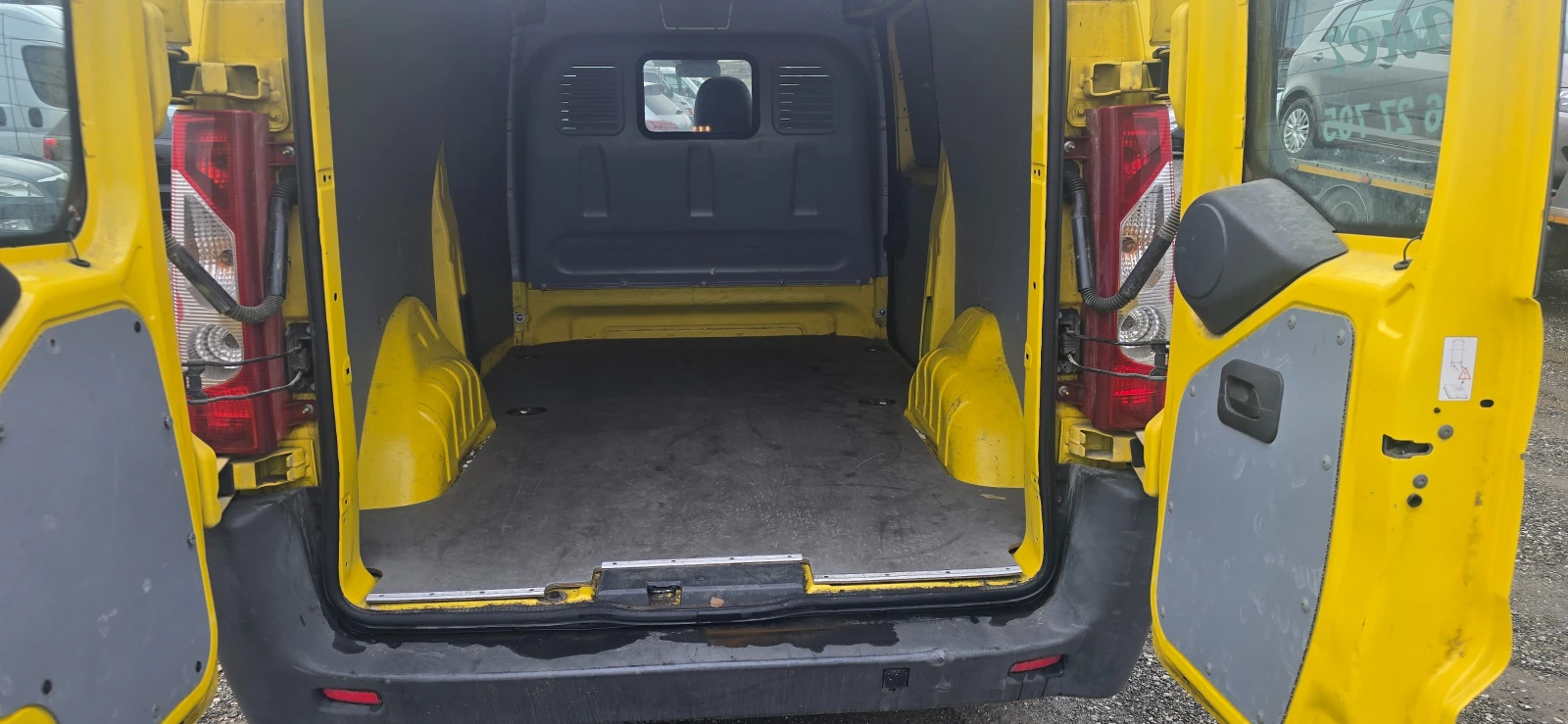 Fiat Scudo 1.6mJet 90кс, снимка 12 - Бусове и автобуси - 53999581