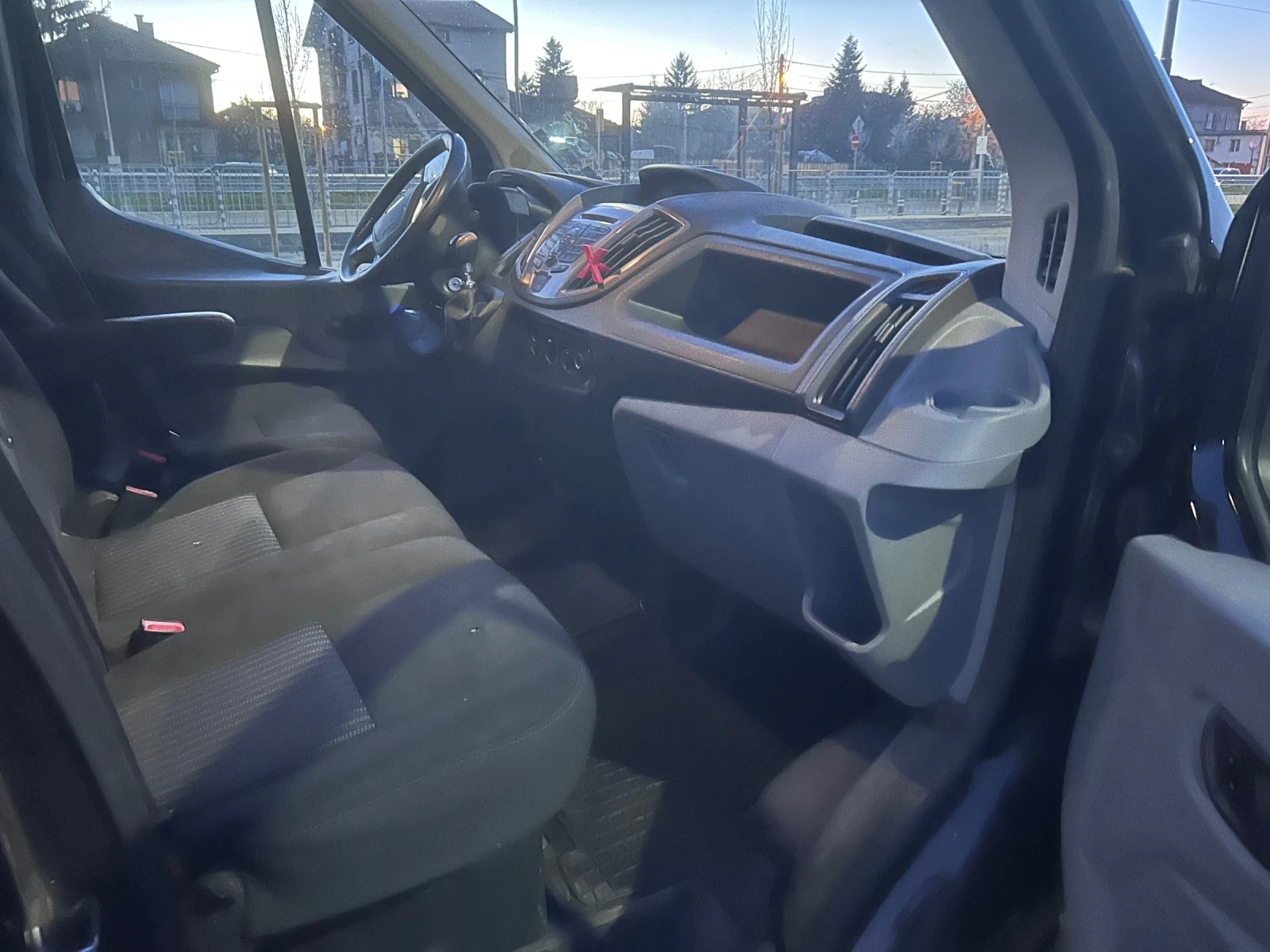 Ford Transit 2.0 170 к.с., снимка 17 - Бусове и автобуси - 54115883