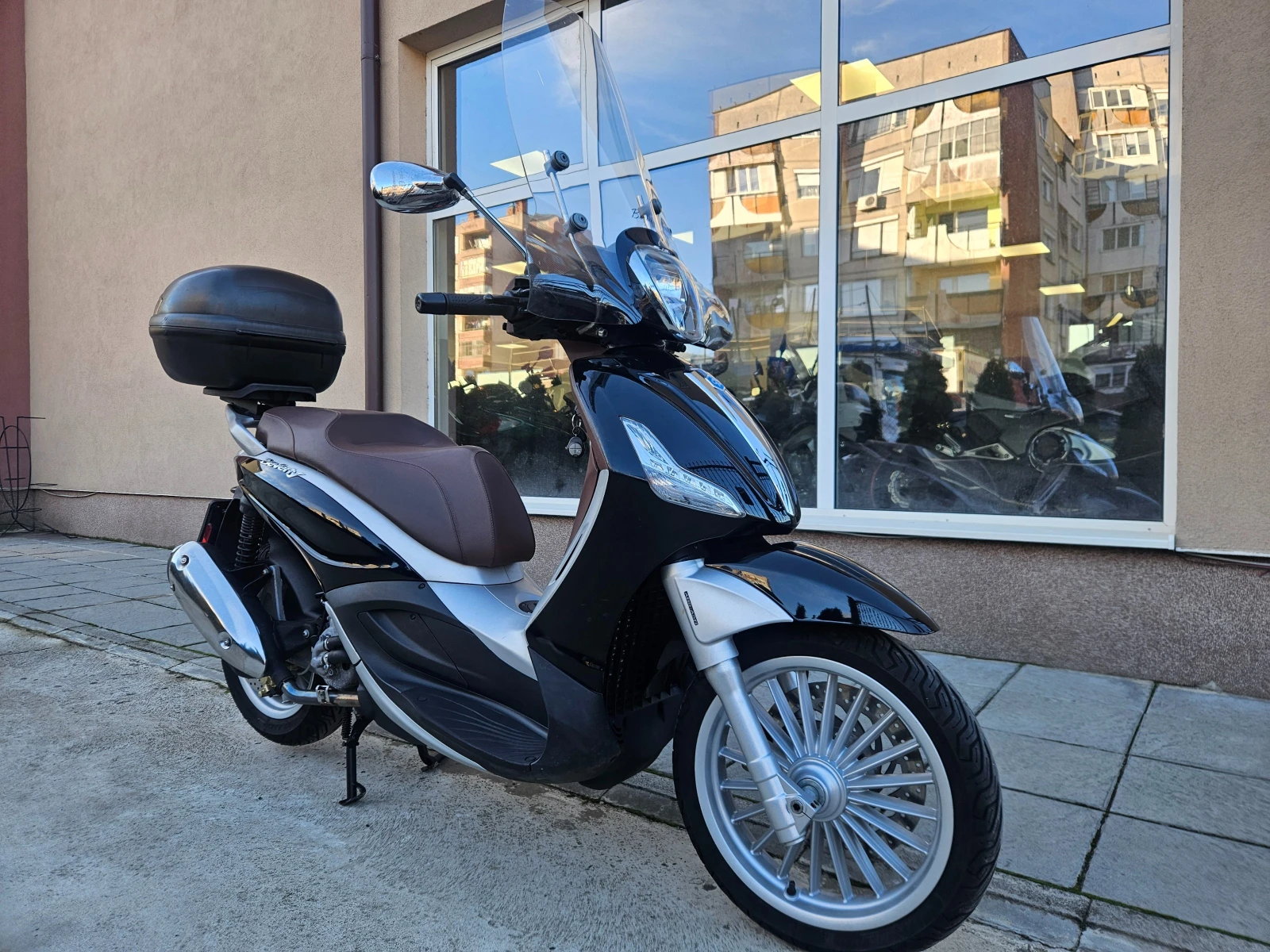 Piaggio Beverly 300ie, ABS-ASR, 2018г. | Mobile.bg — изображение 1
