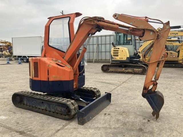 Багер Hitachi Hanix S.B150 * ОЧАКВАН 22.12.2026!!!, снимка 2 - Индустриална техника - 56003461