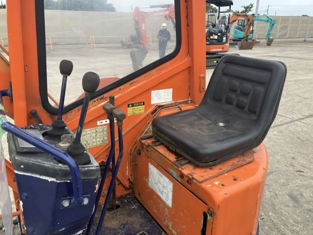 Багер Hitachi Hanix S.B150 * ОЧАКВАН 22.12.2026!!!, снимка 7 - Индустриална техника - 56003461