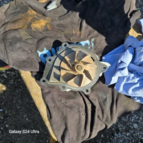 Продавам части за двигател на Peugeot 3008  2.0 BlueHD EAT8 181 2018г. , снимка 13