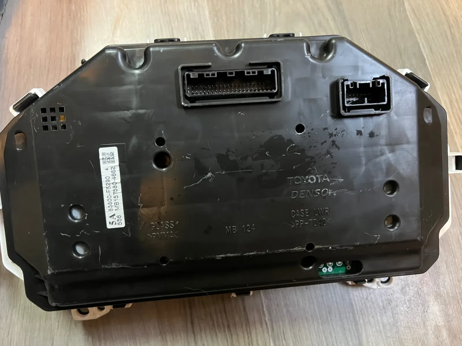 83800-F5290 ���������� TOYOTA YARIS 1.5VVTI  2018 83800-F5290  MB157580-4662 | Mobile.bg � ����������� 3