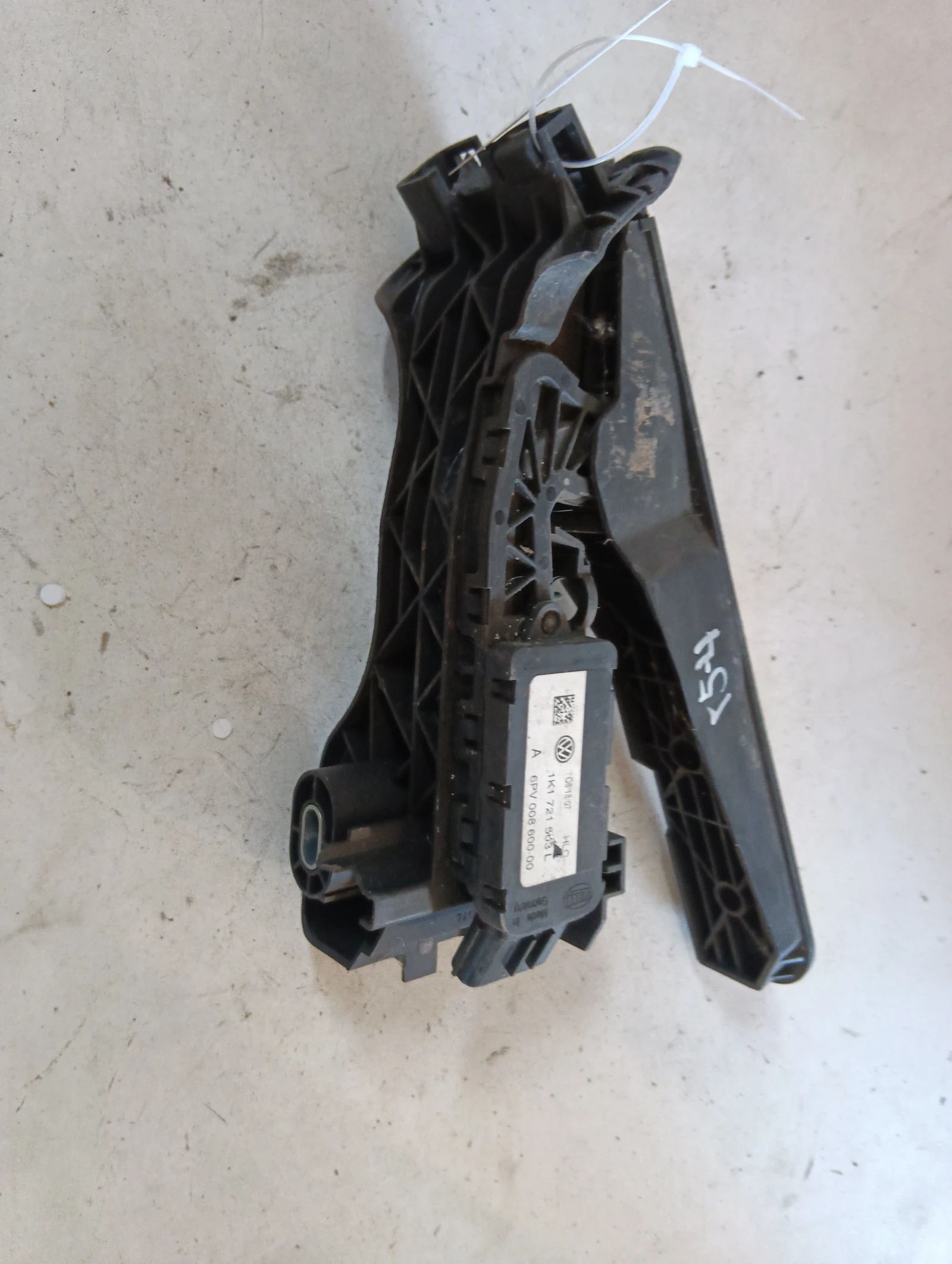 педал газ 1K1723503L VW Golf