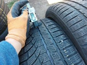 Гуми Зимни 225/40R18, снимка 4