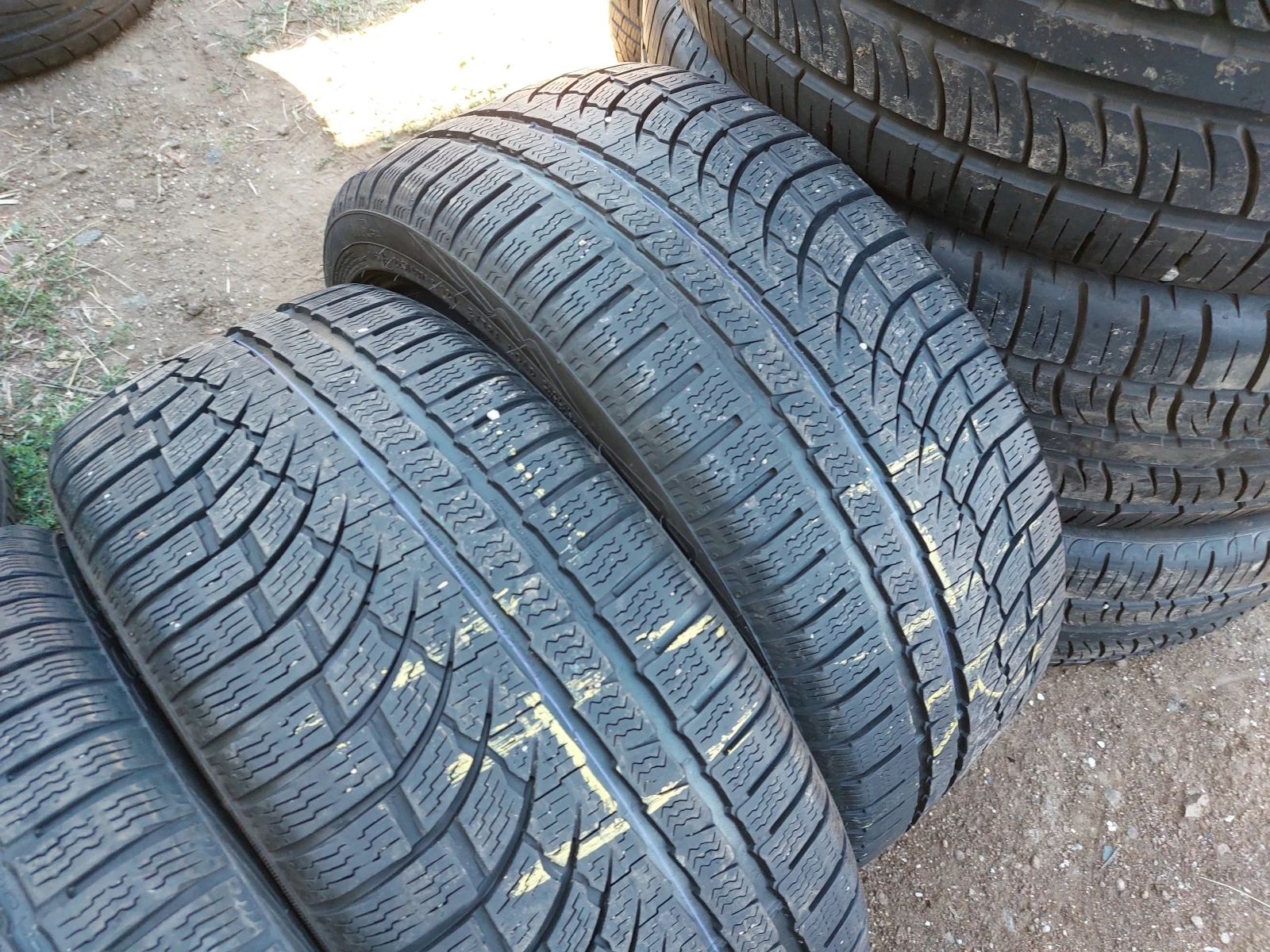 ���� 225/40R18 | Mobile.bg � ����������� 3