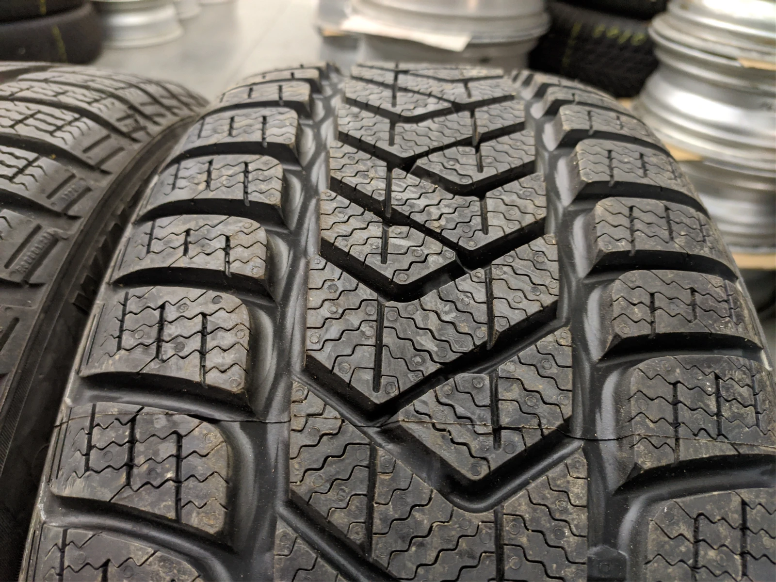  225/45R17 | Mobile.bg   4