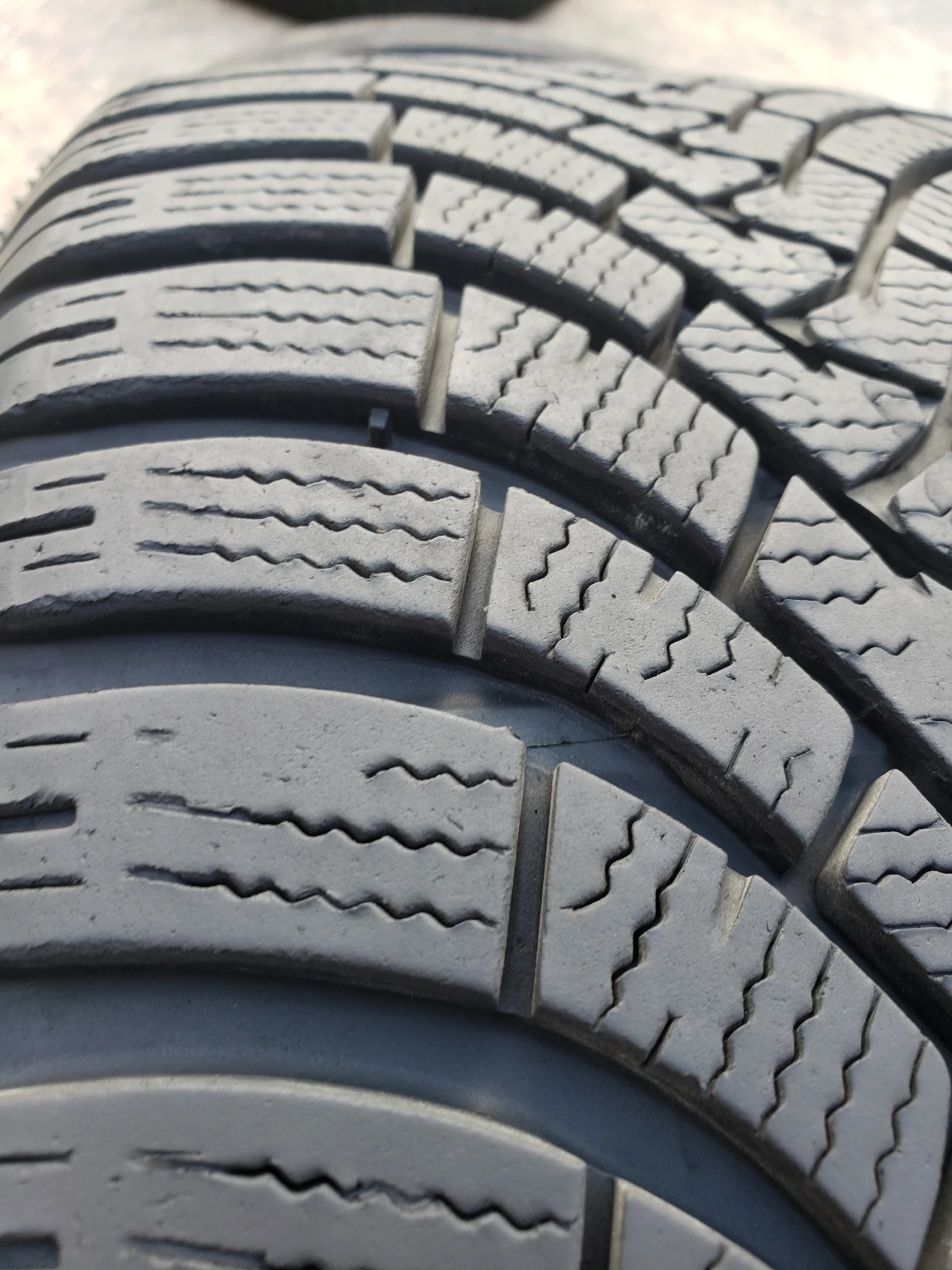 ���� 215/50R17 | Mobile.bg � ����������� 2