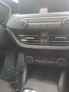 Ford Focus 1.0i, снимка 14