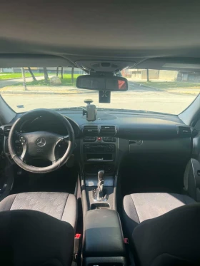 Mercedes-Benz C 220, снимка 8