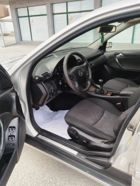 Mercedes-Benz C 200 2.2 CDI, снимка 11
