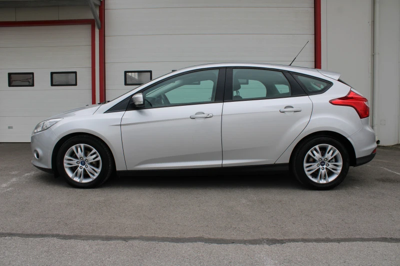 Ford Focus 1.6TDCI, снимка 8 - Автомобили и джипове - 44231499