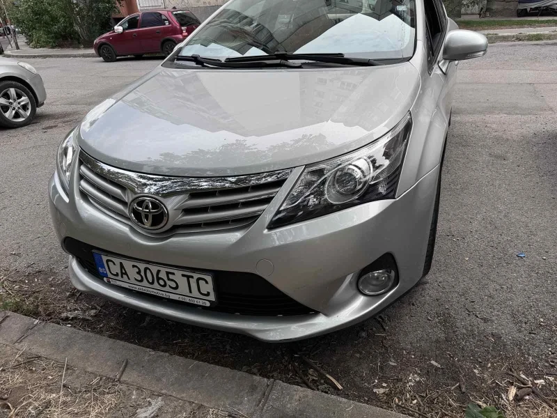 Toyota Avensis, снимка 8 - Автомобили и джипове - 47356681