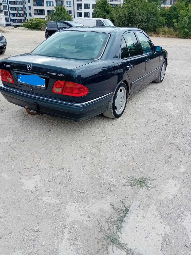 Mercedes-Benz E 290, снимка 3 - Автомобили и джипове - 51515877