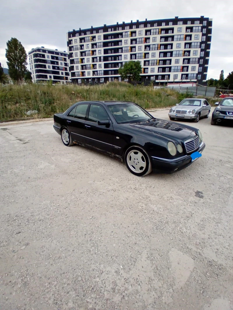 Mercedes-Benz E 290, снимка 6 - Автомобили и джипове - 51515877