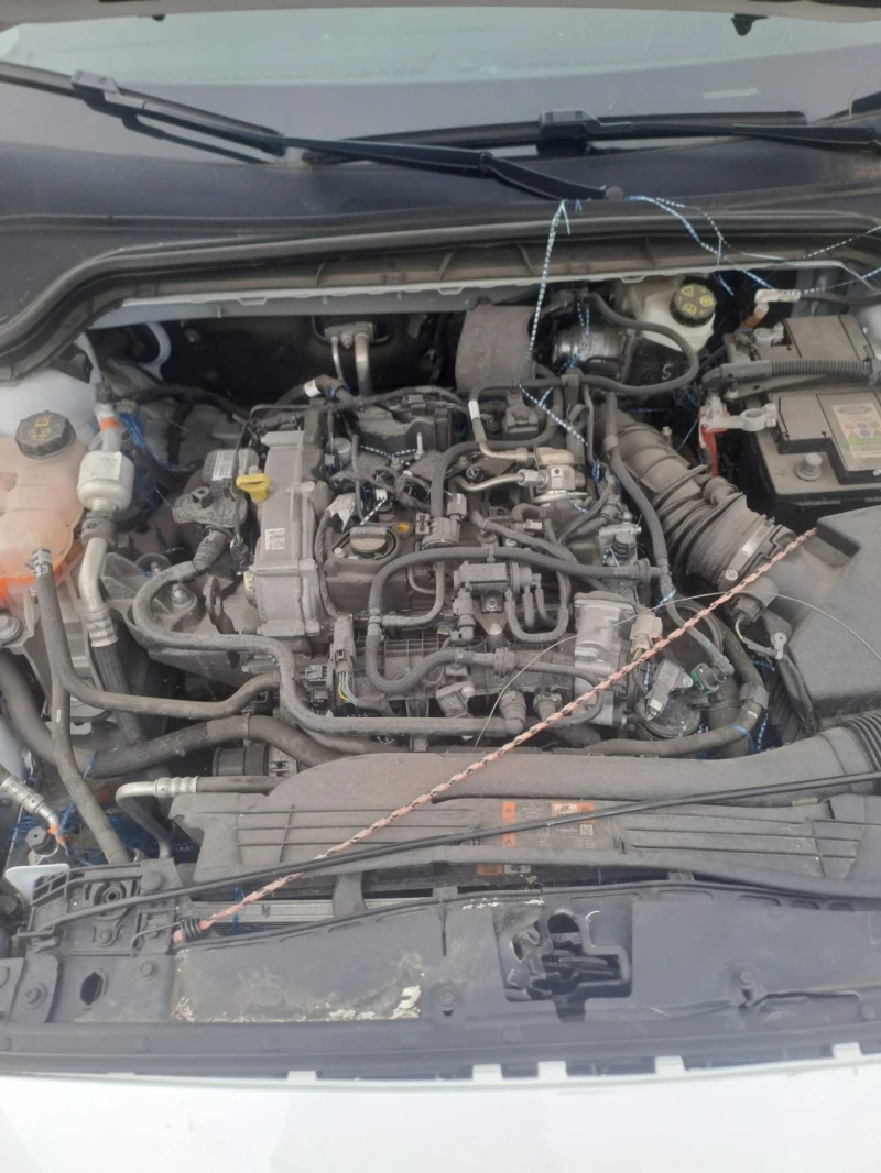 Ford Focus 1.0i, снимка 6 - Автомобили и джипове - 52089050