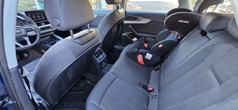 Audi A4 2.0 TDI Реални 107000 км, снимка 12 - Автомобили и джипове - 53261909